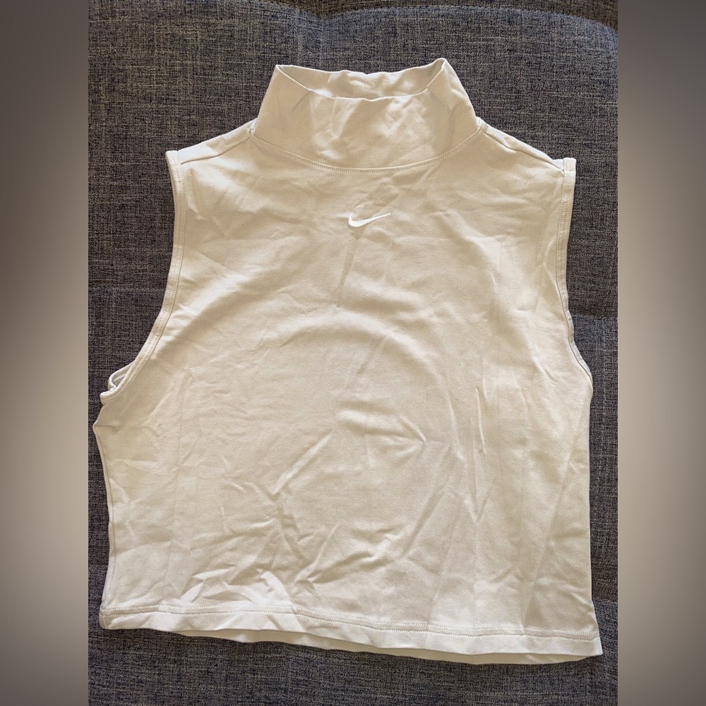 Nike Mock Crop Top